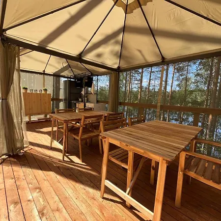 Campsite Alaska Tree Tents Linnansaari