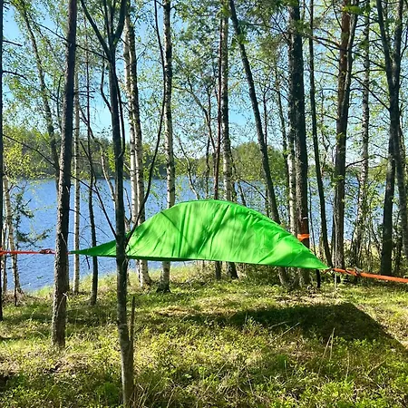 Alaska Tree Tents Linnansaari