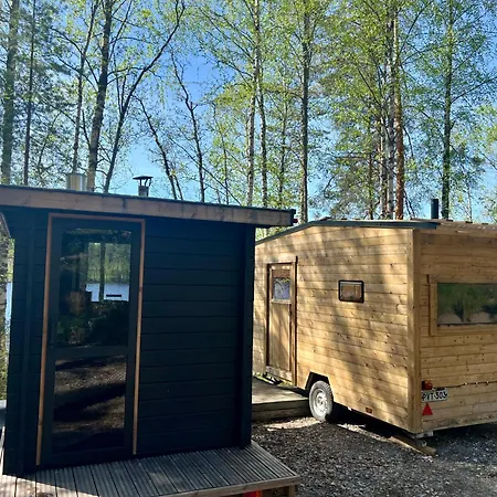Campingplatz Tree Tents At Alaska Glamping Linnansaari
