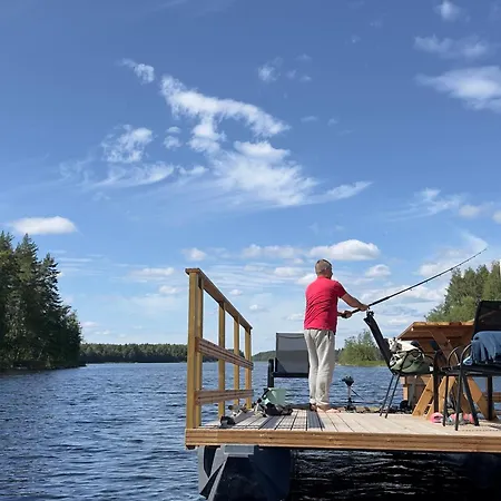 Campingplatz Tree Tents At Alaska Glamping Linnansaari