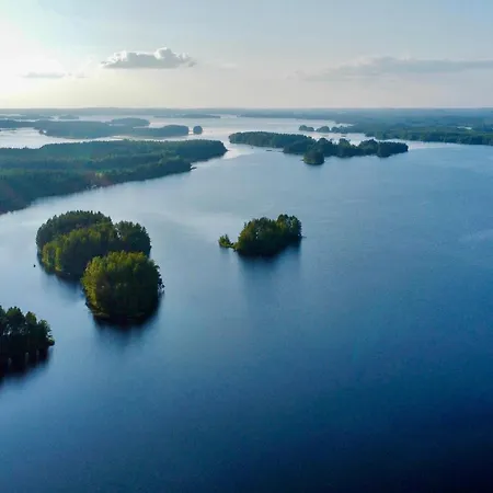 Alaska Tree Tents Linnansaari