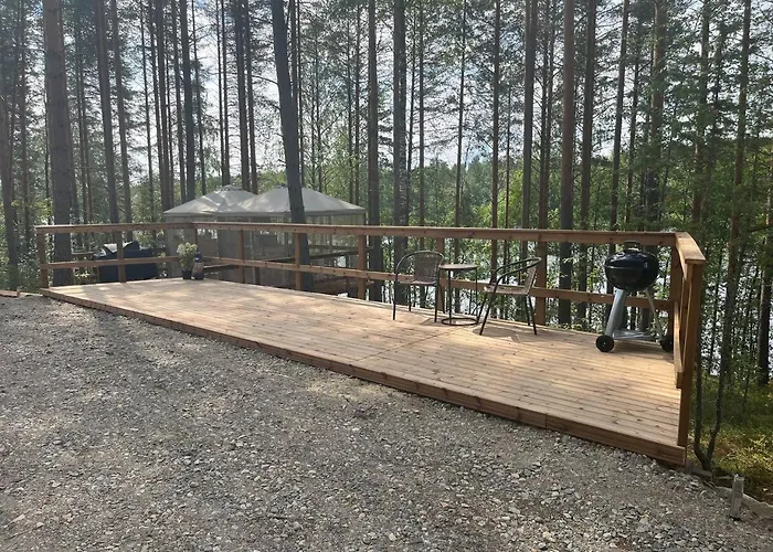 Kemp Alaska Tree Tents Linnansaari