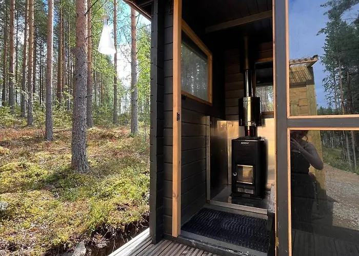 Alaska Tree Tents Linnansaari Savonlinna