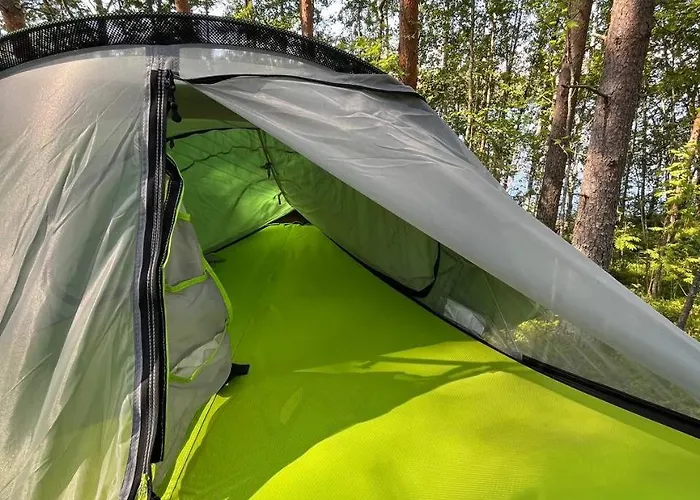 营地 Alaska Tree Tents Linnansaari