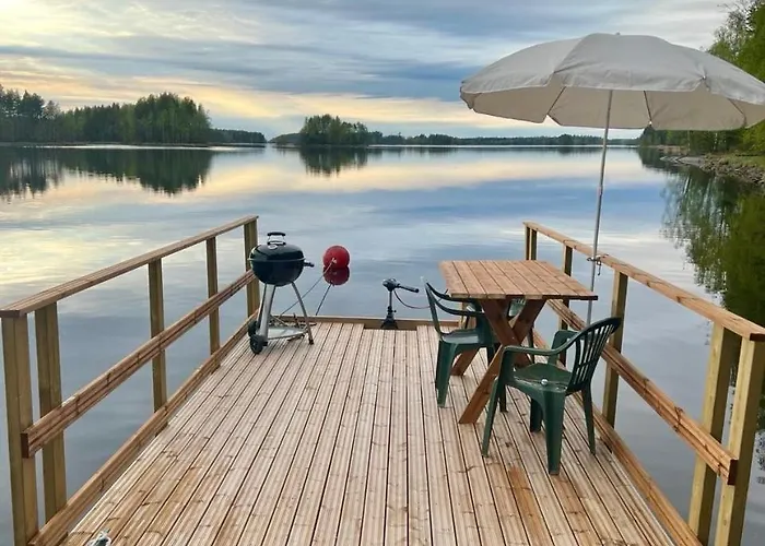 Kemp Alaska Tree Tents Linnansaari Savonlinna