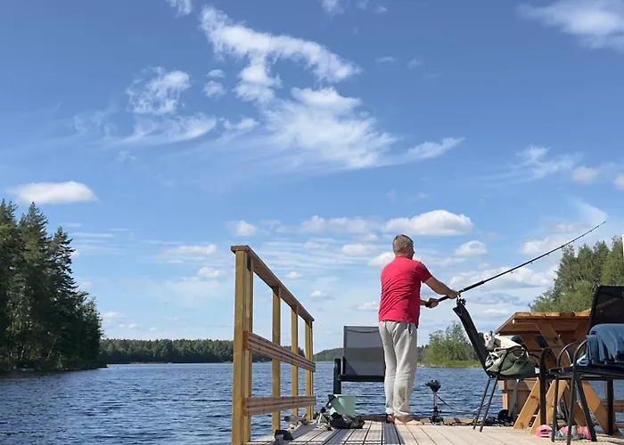 营地 Alaska Tree Tents Linnansaari