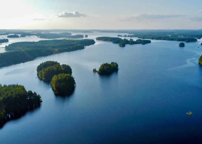 Alaska Tree Tents Linnansaari