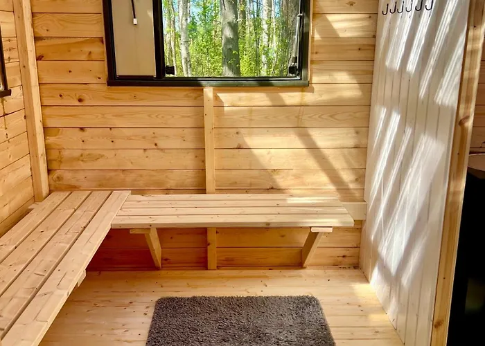 Alaska Tree Tents Linnansaari 营地 *